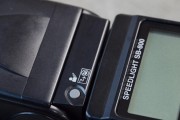 尼康SB300闪光灯的性能与特点（解密尼康SB300闪光灯，专业摄影装备的新选择）
