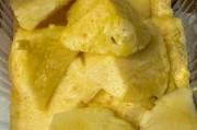 凤梨与菠萝——同一种水果的不同品种（深入了解凤梨与菠萝之间的关系与差异）