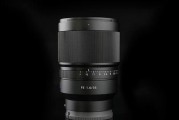 探索索尼FE35mmf/1.4的出色性能（透视索尼FE35mmf/1.4的卓越画质、光圈和对焦速度）